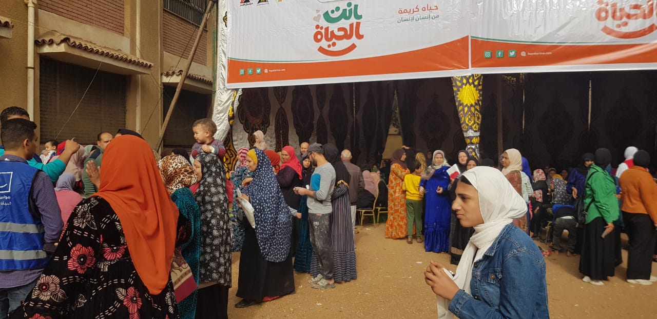 ضمن مبادرة " أنت الحياة " :  جامعة بنها تنظم قوافل طبية وبيطرية وزراعية بقرية العمار الكبري بطوخ