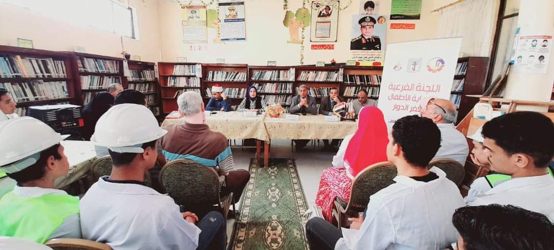 الطفولة والأمومة بالبحيرة بنظم ندوة حول التعريف بخط نجدة الطفل (١٦٠٠٠)