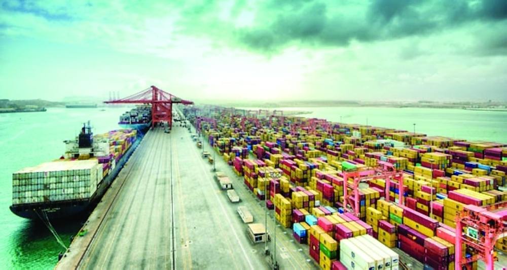 القطاع اللوجستي بسلطنة عُمان.. رافد جديد للتنويع الاقتصادي وفرص واعدة لرواد الأعمال