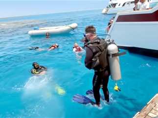 تدريب فتيات الغردقة للعمل كمرشدات بيئيات لأول مرة فى الغوص