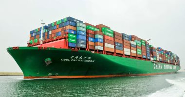 قناة السويس تشهد أكبر حركة ملاحة منذ حفرها بعبور 75 سفينة بحمولة 5.8 مليون طن