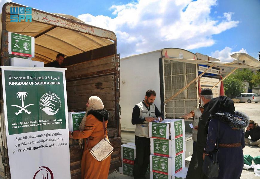 مركز الملك سلمان للإغاثة يوزع مساعدات  لمتضرري الزلزال في بسوريا