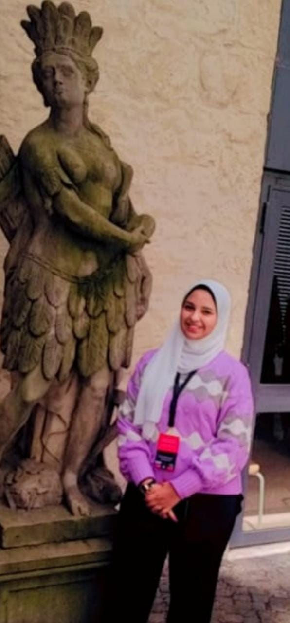 الكاتب الصحفي ياسر عبدربه يبعث بارق التهاني للصديق محمد خلف الخبير السياحي