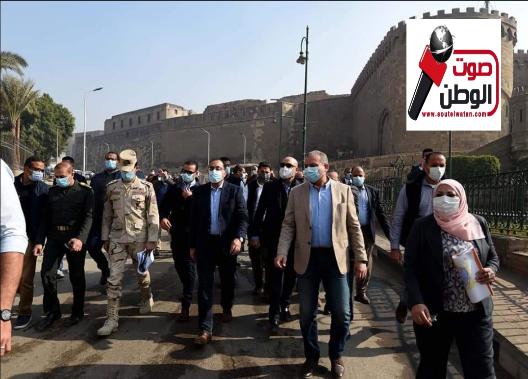 بالصور ..رئيس الوزراء يتفقد عدداً من مشروعات التطوير لإعادة إحياء القاهرة التاريخية  .