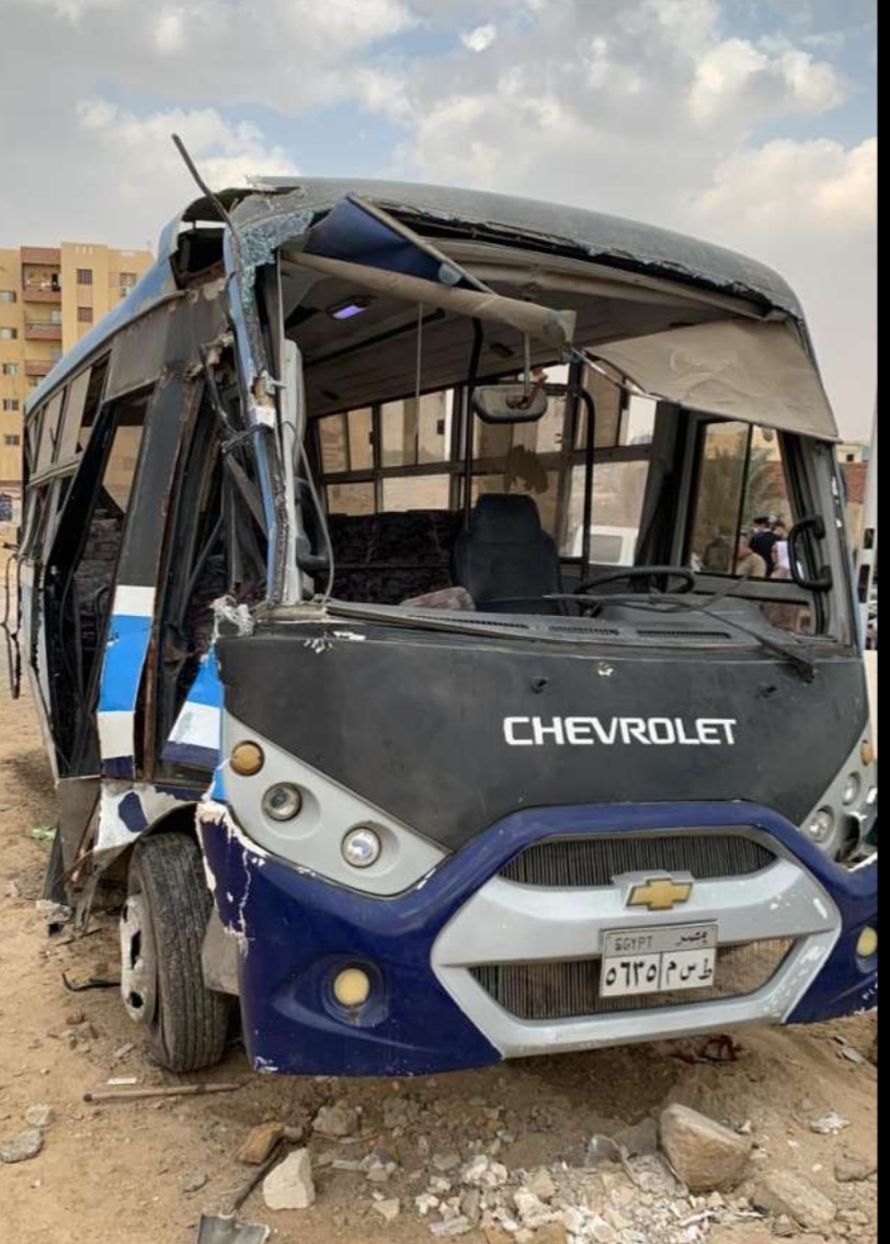 9مصابين بحادث تصادم قطار بأتوبيس نقل عام