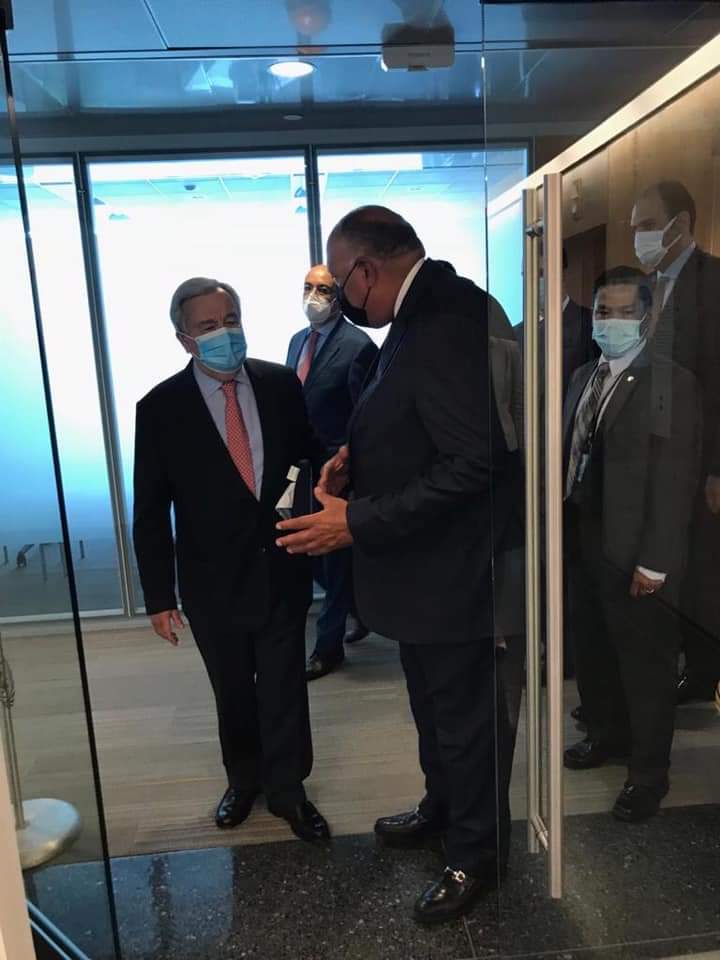 وزير الخارجية يواصل اتصالاته رفيعة المستوى في نيويورك… شكري يلتقي بسكرتير عام الأمم المتحدة