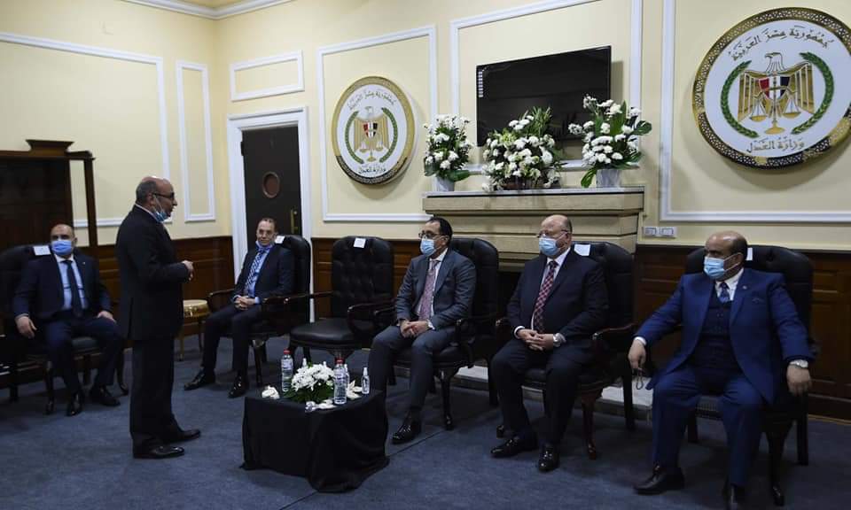 بمناسبة مرور 75 عاما على إنشاء مصلحة الشهر العقاري مدبولي يتفقد أعمال تطوير مقر مصلحة الشهر العقاري والتوثيق برمسيس