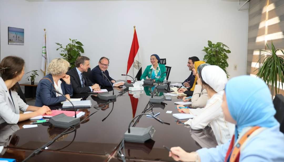 وزيرة البيئة تبحث مع مدير بنك الاستثمار الأوروبي للمناخ التعاون المشترك فى مشروعات المناخ