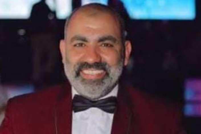 هاملت بالمقلوب " اول مشاريع محسن منصور 