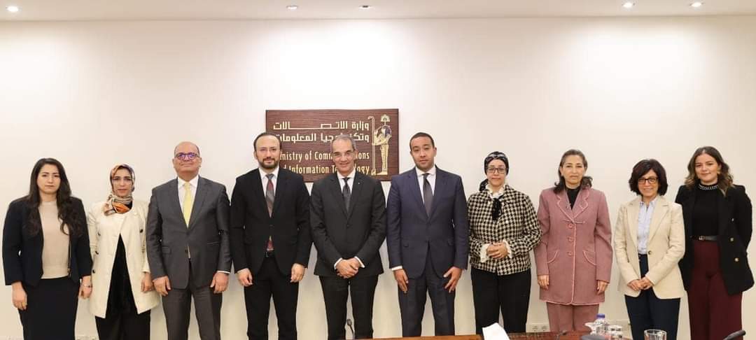 وزير الاتصالات وتكنولوجيا المعلومات   يبحث مع نظيره التونسى تعزيز التعاون الثنائى بين البلدين