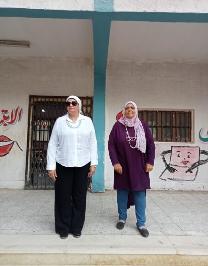 مدير تعليم القليوبية تتابع انضباط العملية التعليمية بمدارس إدارة شرق شبرا الخيمة التعليمية