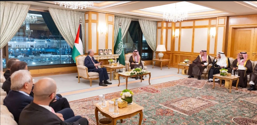 وزير الخارجية السعودي يلتقي رئيس وزراء فلسطين وزير الخارجية