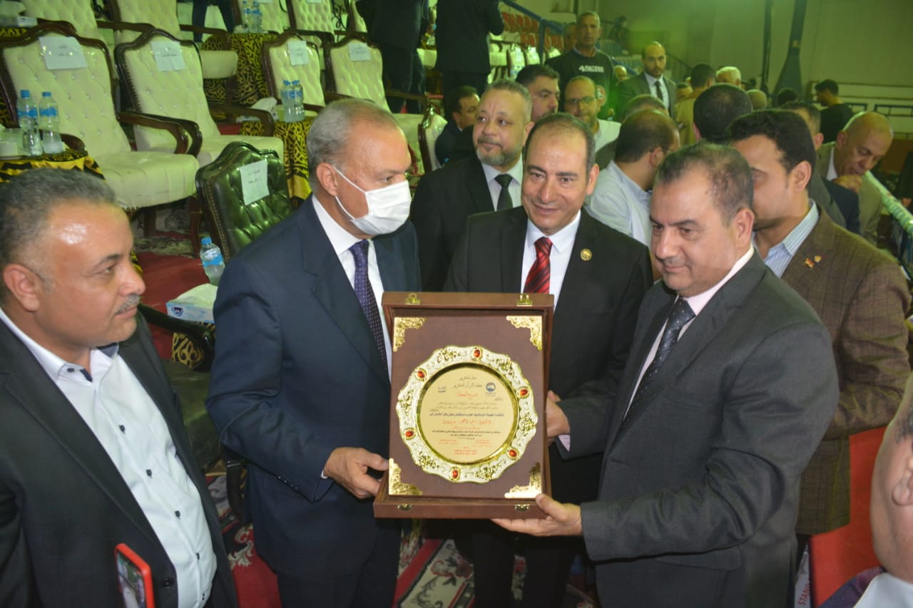 محافظ القليوبية يكرم حفظة القران الكريم علي مستوي مدينة شبرا الخيمة بمشاركة 950 متسابق بنادى المؤسسة العمالية بحي غرب شبرا الخيمة