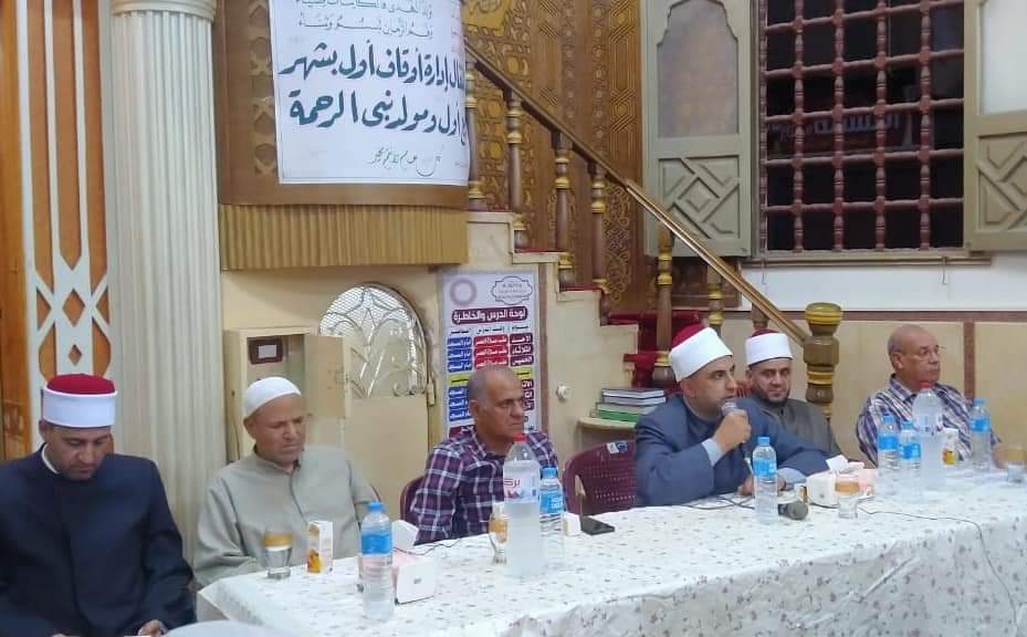 كفر الدوار تحتفل بالمولد النبوي الشريف بالمواعظ والبتهالات الدينية