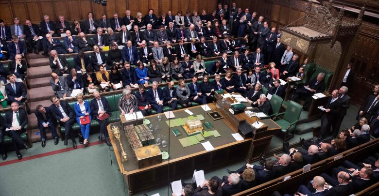 لجنة برلمانية بريطانية: اتفاق بريكست "خطوة كبيرة نحو المجهول"