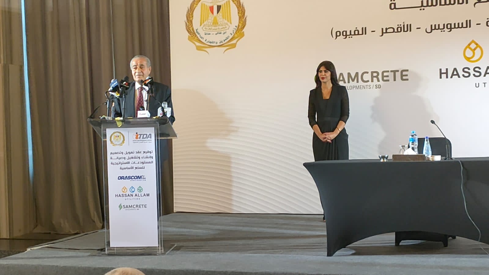 وزير التموين : انشاء المستودعات الاستراتيجية سيعزز من  زيادة المخزون السلعي للمنتجات على مدار العام