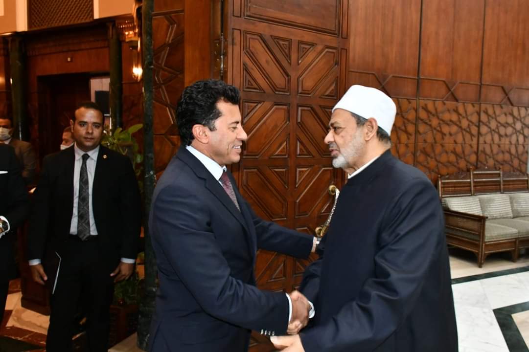 الأزهر والشباب والرياضة يتفقان على تكثيف الحملات التوعوية لتأهيل الشباب