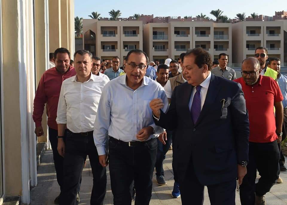 رئيس الوزراء يتفقد استعدادات عدد من فنادق شرم الشيخ لاستضافة ضيوف مؤتمر المناخ