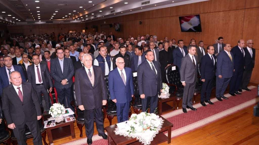 وزيرا " التنمية المحلية " و " الزراعة " و "محافظ بورسعيد" يشهدون احتفالية تسليم العقود المؤمنة للمنتفعين بالأراضي الزراعية بمناطق سهل الطينة و سهل الحسينية و مثلث الخير    