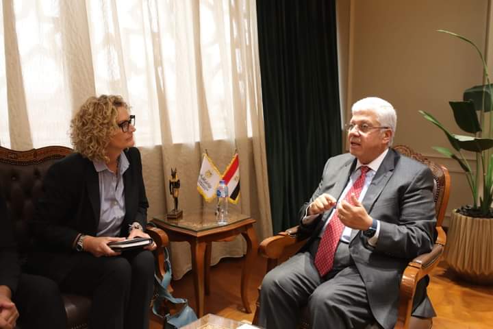 وزير التعليم العالي يستقبل نائب رئيس جامعة إسكس البريطانية لبحث سُبل التعاون المُشترك 