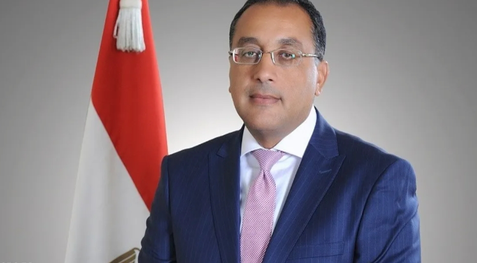 مجلس الوزراء يوافق على حزمة قرارات بشأن زيادة الأجور والمنح والعلاوات للموظفين اعتبارا من 1 يوليو المقبل