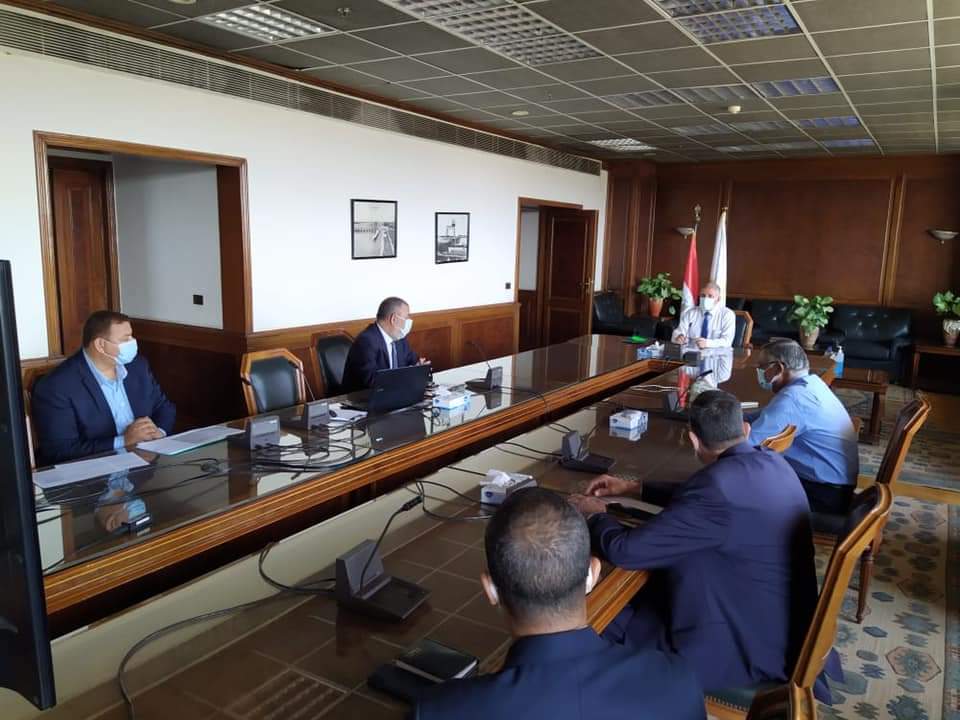 - عبد العاطى : السياسة المائية والمشروعات القومية الجارى تنفيذها حالياً تهدف لحسن استغلال الموارد المائية والحفاظ عليها وتحسين الوضع الاقتصادي والاجتماعى لكافة المزارعين