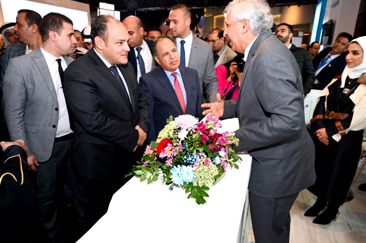 وزير التجارة والصناعة يفتتح فعاليات الاسبوع الكويتي الثالث عشر بالقاهرة بحضور عدد من الوزراء وسفراء الدول العربية 