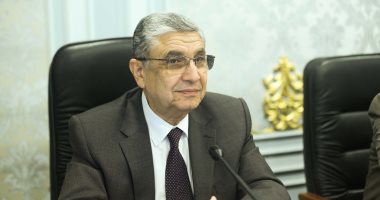 الكهرباء تكشف حقيقة شائعة اندلاع حريق فى إحدى المحطات الشمسية بمشروع بنبان