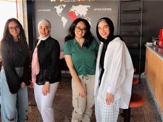 فتيات بالغردقة يدشنّ أكاديمية لتعليم ريادة الأعمال للڜباب تحت 20سنة