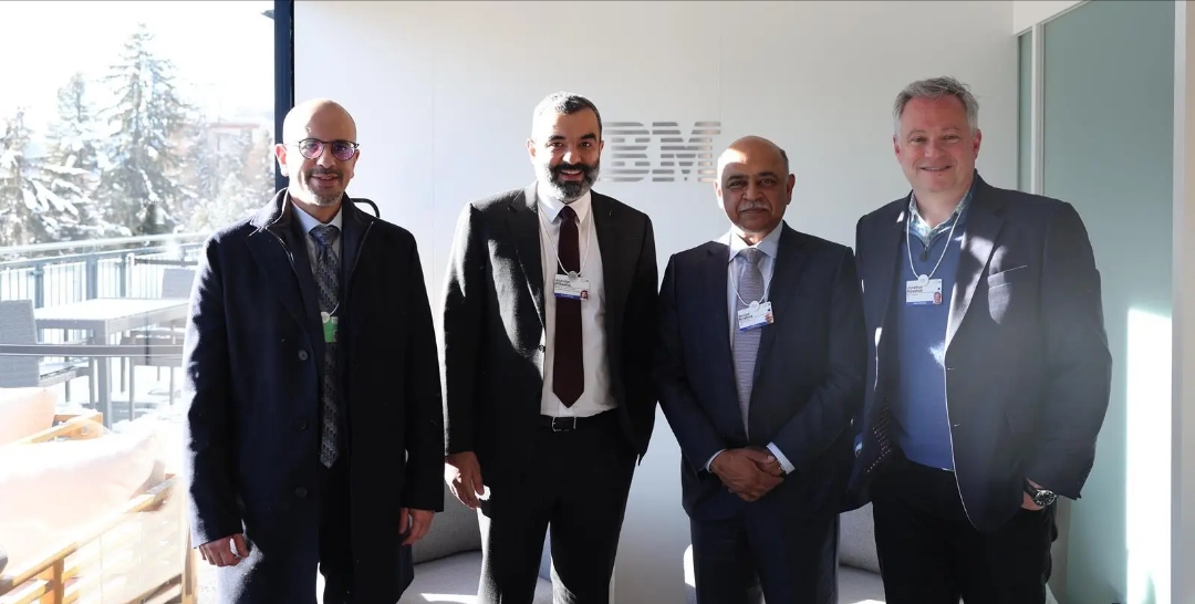 وزير الاتصالات السعودي يناقش مع  Microsoft وIBM توسع مشاريعها التقنية والابتكارية بالمملكة