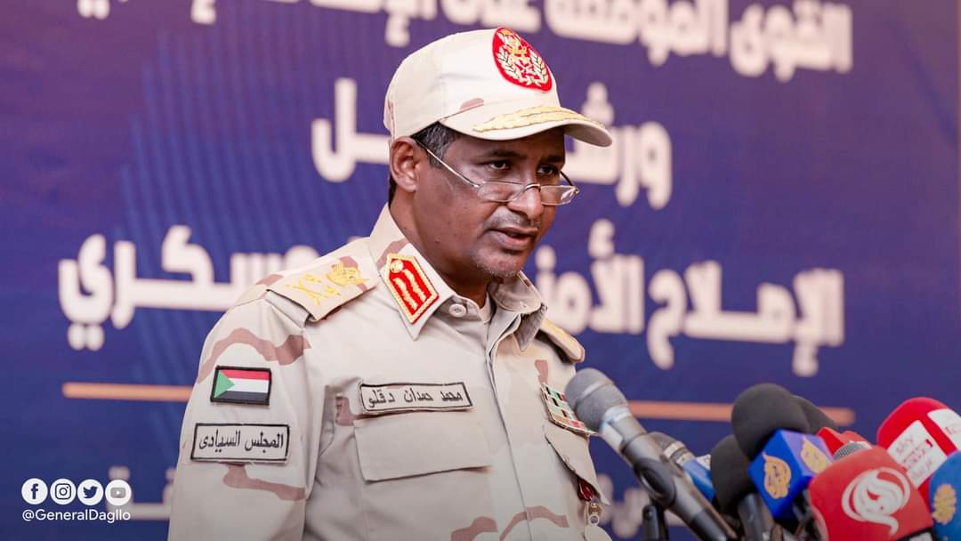 حميدتي لوزير خارجية أمريكا: الطرف الآخر ينتهك الهدنة ضاربا عرض الحائط بالقوانين والمواثيق الدولية والإنسانية