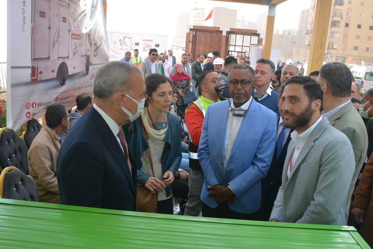 الانتهاء من تغطية الترعة البولاقية وتحويلها لمساحات خضراء و برجولات والعاب للاطفال واكشاك بيع