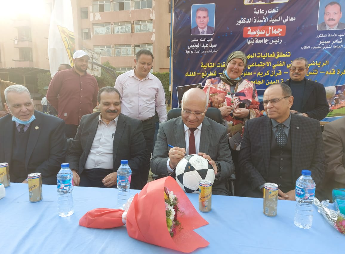 رئيس جامعة بنها : حريصون على إعداد جيل من الشباب فخور ببلاده ومعتز بذاته