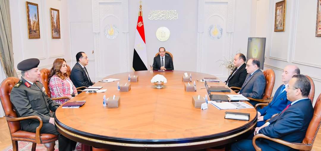 الرئيس السيسي يعقد اجتماع لمواصلة الحوار المجتمعي مع أهالي محافظة دمياط