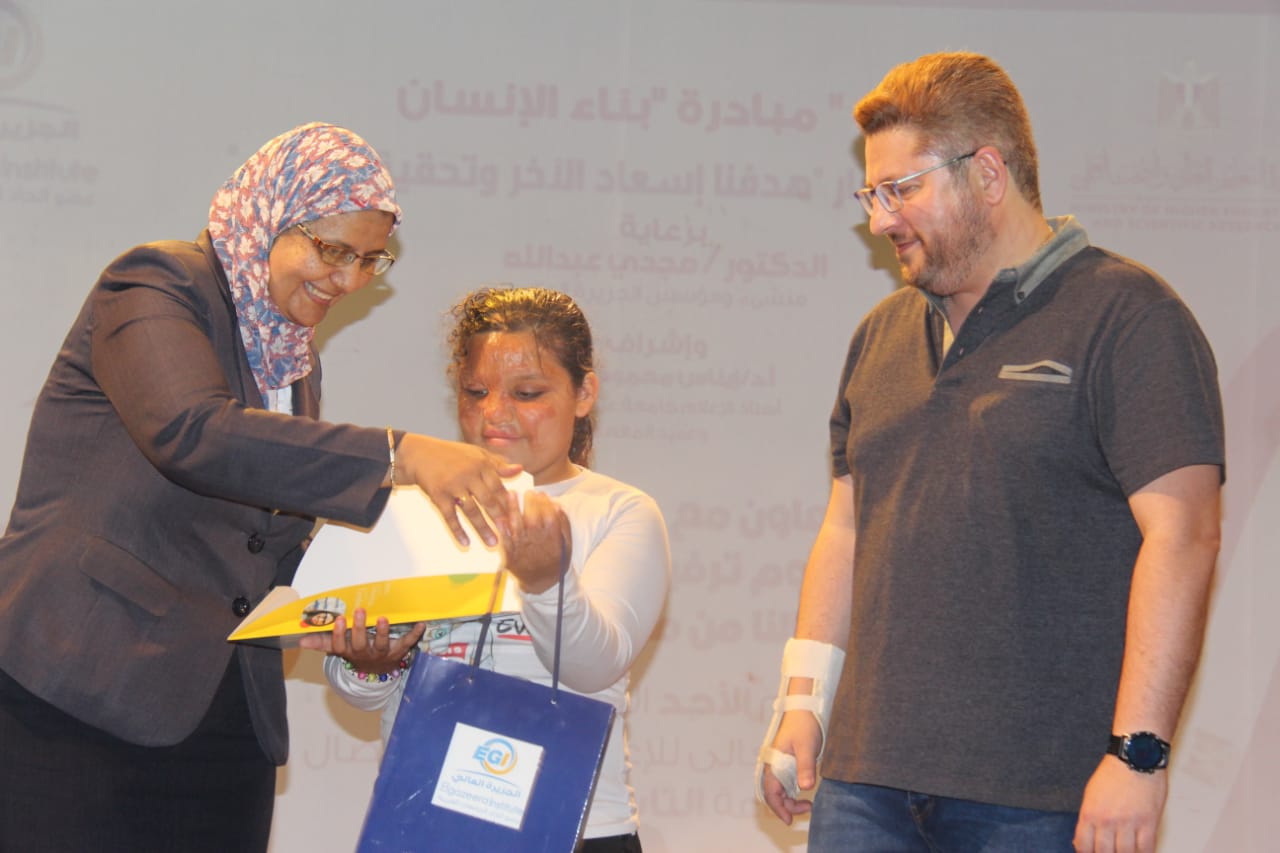 لمشاركتهم الامهم:  الجزيره للاعلام' يدعو " الانسانيه" لتخصيص يوم عالمي لمصابي الحروق