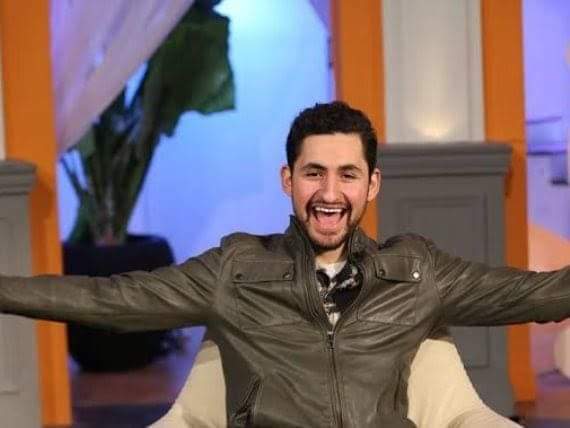 أمير المصري بطلا لحكاية"النظارة البيضاء