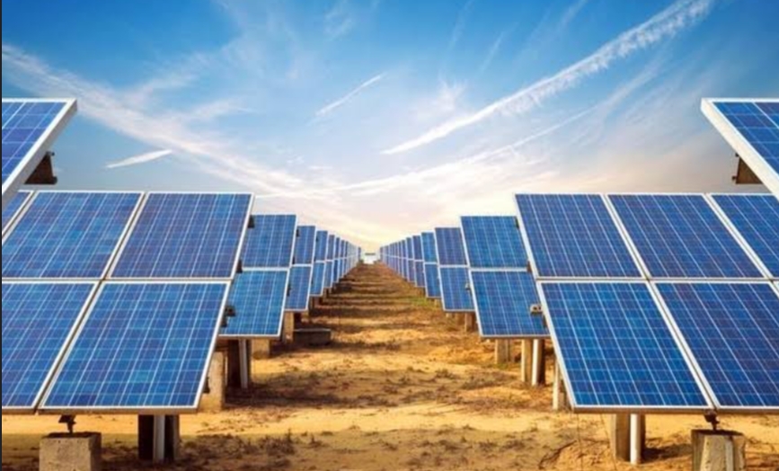 صندوق التنمية الوطني يُسهم في تمويل أكبر مشروع لإنتاج الطاقة الشمسية في العالم