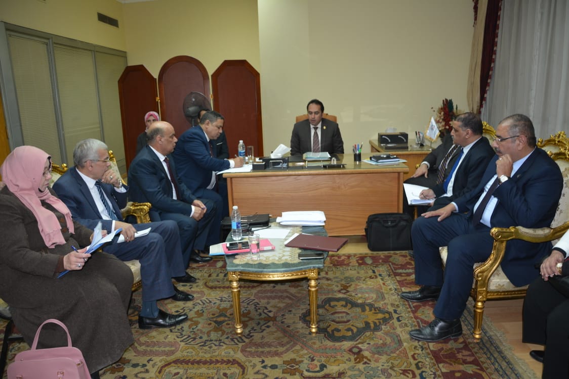 نائب وزير التعليم لشئون المعلمين يناقش آليات تنفيذ مسابقة التعاقدات المؤقتة للمعلمين مع مديري المديريات