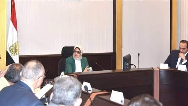 بالصور: وزيرة الصحة توجه بوضع "نظام متابعة مميكن" لمنع تراكمات قوائم الانتظار