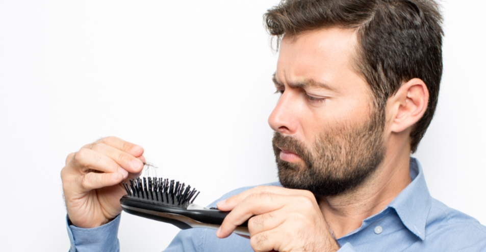 سقوط الشعر ...أسبابه ، وعلاجه ،وكيفية تجنبه مش