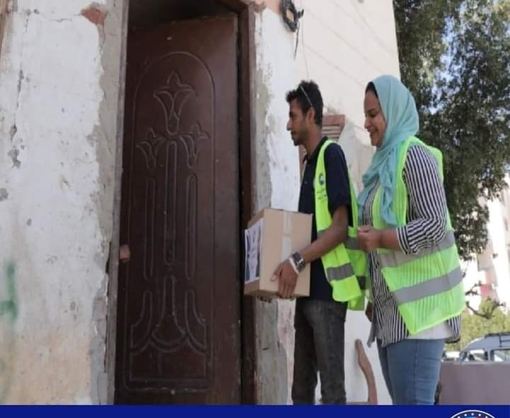 مستقبل وطن يطرق الأبواب لتوصيل المواد الغذائية لمستحقيها بالغردقة ضمن مبادرة "قافلة الخير"
