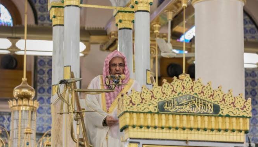 ترجمة فورية لخطب الجمعة بالمسجد النبوي إلى ١٠ لغات