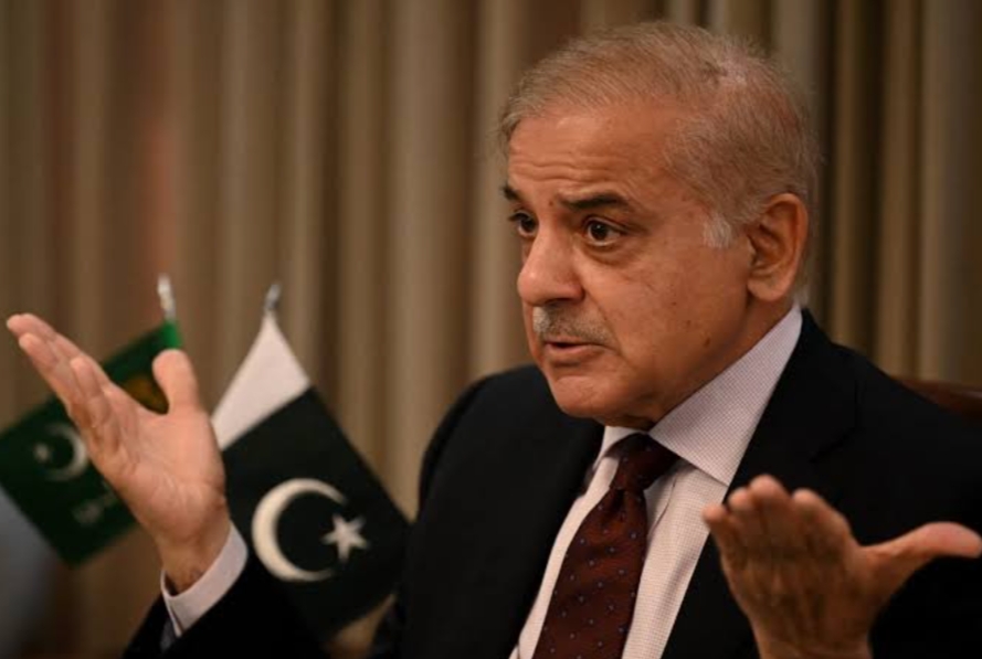 رئيس وزراء باكستان يؤكد دعم بلاده المعنوي والدبلوماسي والسياسي للفلسطينيين