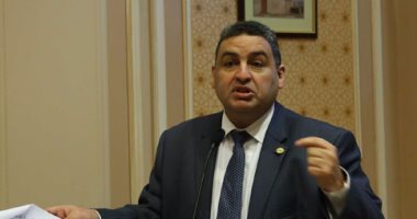 النائب محمد العقاد يطالب بخط ساخن لتلقى شكاوى المواطنين من سوء خدمة الاتصالات