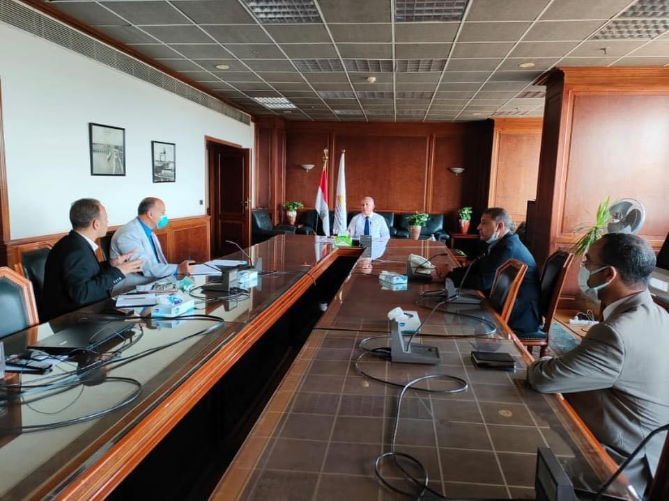 رئيس الوزراء يتابع الإجراءات التنفيذية لحزمة الحماية الاجتماعية الاستثنائية التي وجه بها الرئيس 