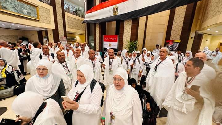 نجاح خطة تصعيد حجاج الجمعيات الأهلية إلى عرفات..والقباج تطمئن على سلامة الحجيج بعد وصولهم إلى المشاعر المقدسة استعدادًا لأداء الركن الأعظم وسط حالة معنوية مرتفعة للحجاج