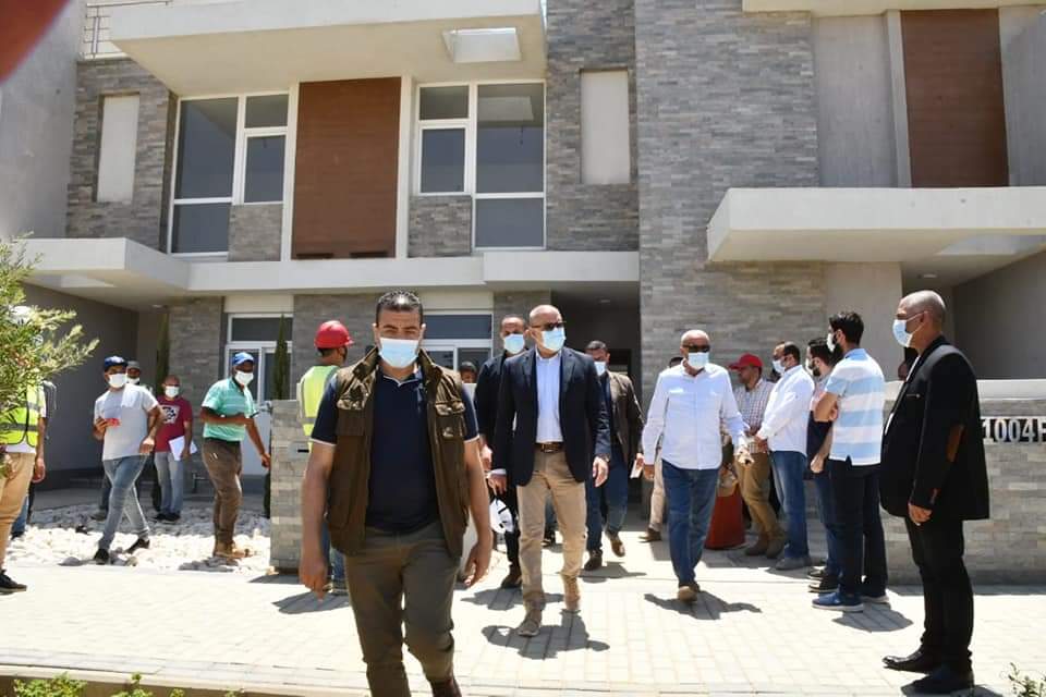 وزير الإسكان يتفقد المراحل الأخيرة لأعمال التشطيبات بالحى السكني الثالث "كابيتال ريزيدانس" بالعاصمة الإدارية الجديدة