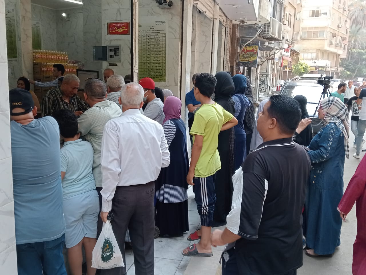 بقيمة 5.5 مليار جنيه لمدة 6 اشهر     التموين تبدأ صرف الدعم الاستثنائي لـ 36 مليون مستفيد من البطاقات 