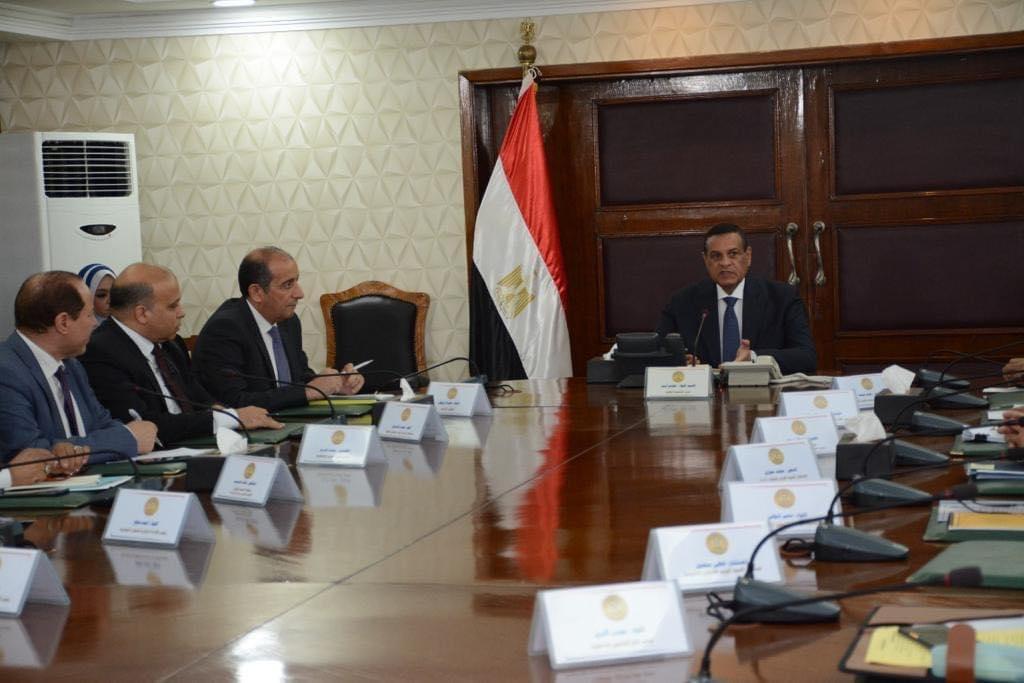 وزير التنمية المحلية: تحسين الخدمات المقدمة للمواطنين والتواصل المستمر معهم علي رأس أولويات العمل