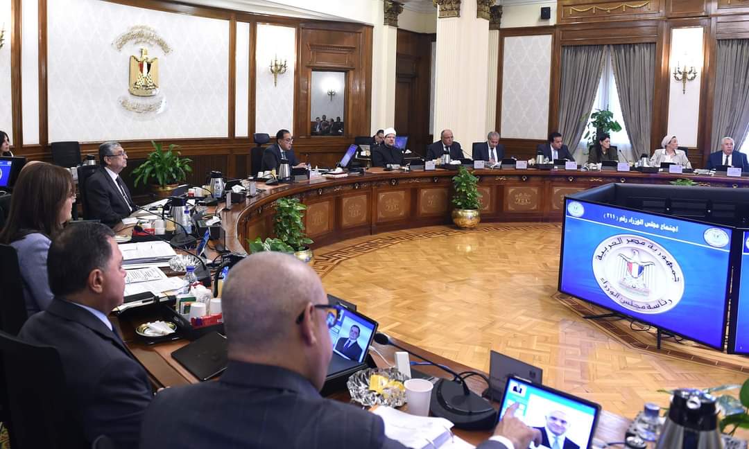 رئيس الوزراء: عقد المؤتمر الاقتصادى فى الفترة من 23-25 أكتوبر المقبل..